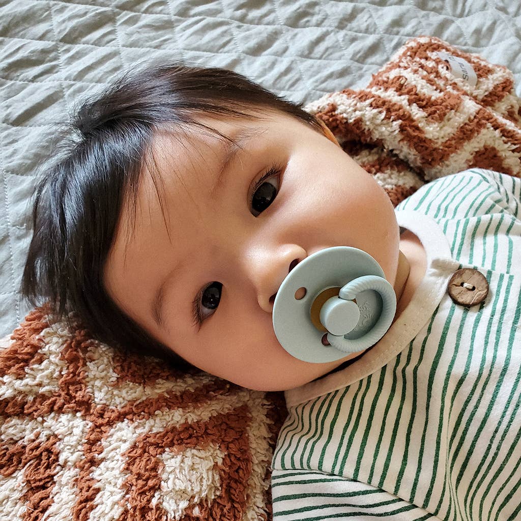 Itzy Soother™ Natural Rubber Paci Sets: Harbor + Coast 6-18 M