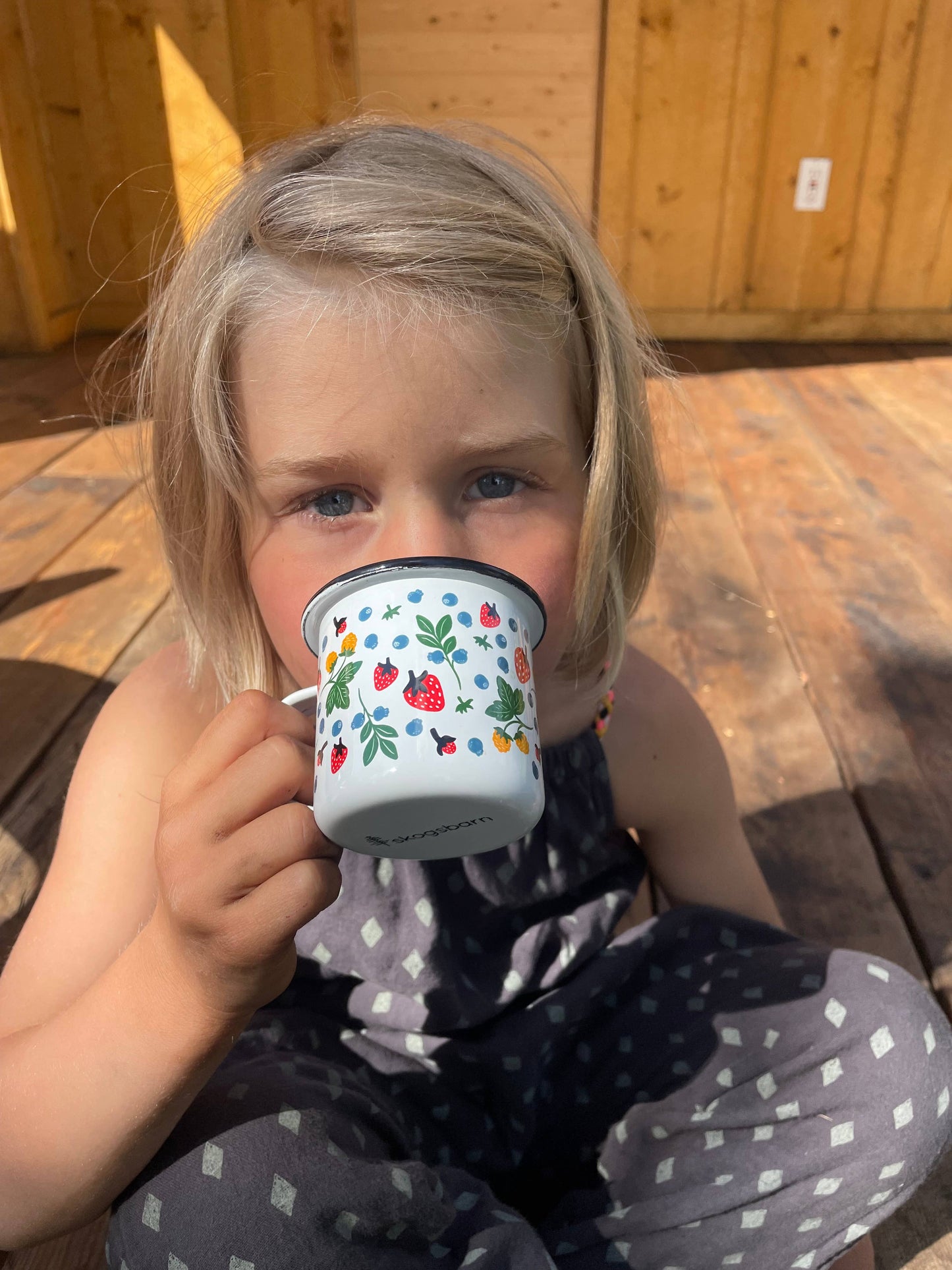 Wild Berries 5oz Enamel Mug