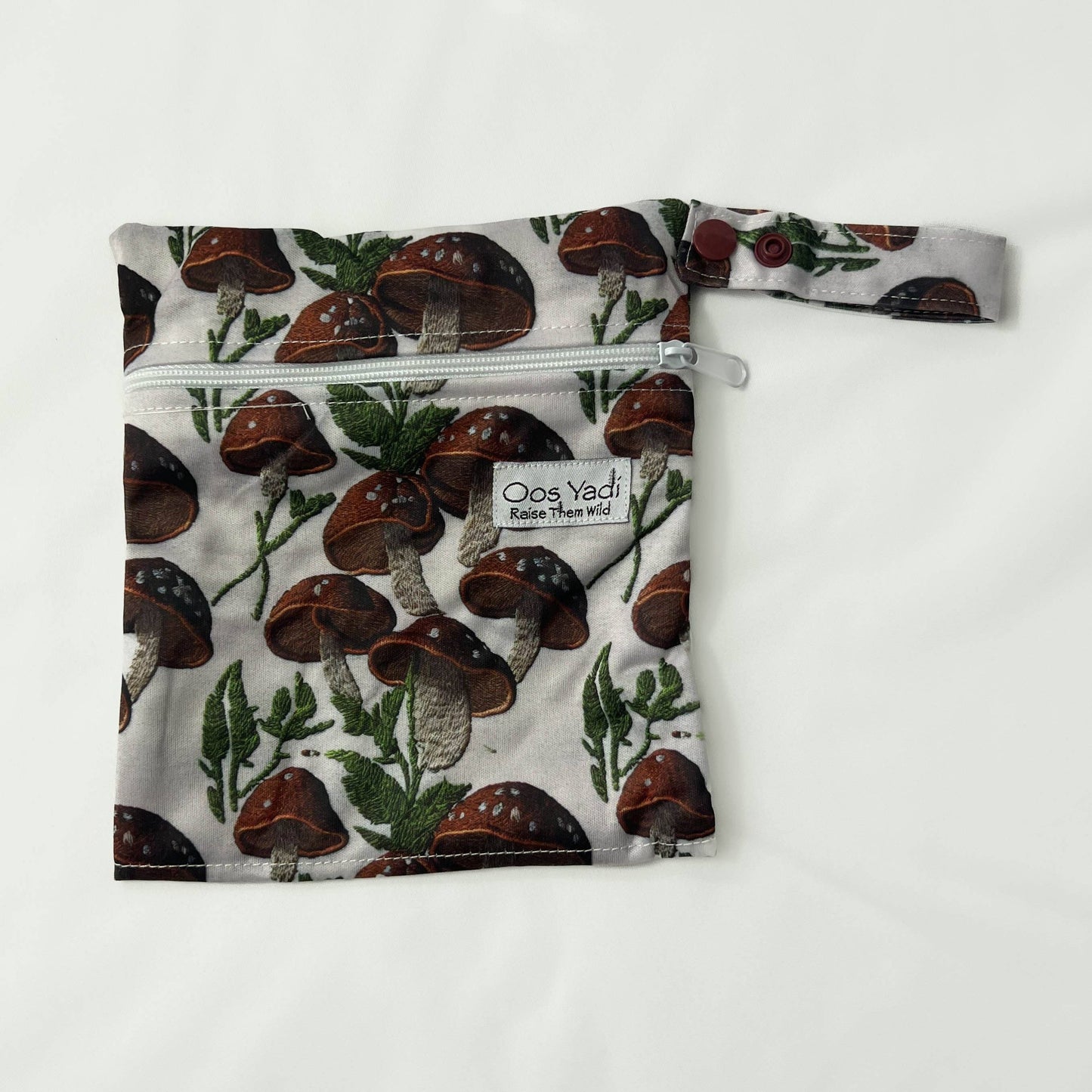 Wild Wipes Bag - Stiched Scarlet