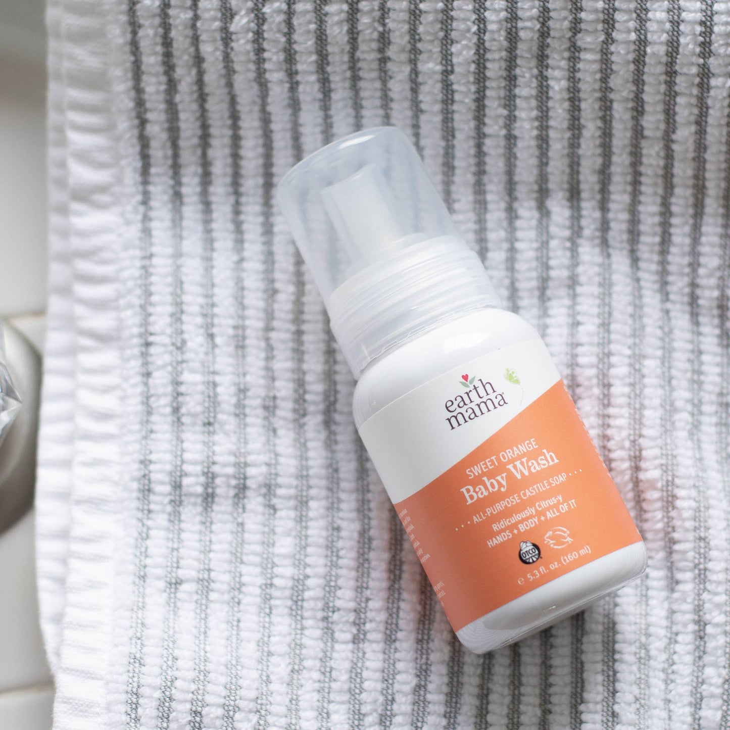 Sweet Orange Baby Wash: 5.3 fl. oz. (160 ml)
